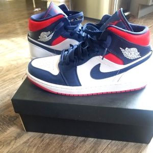 Air Jordan 1 USA mid - Like new condition